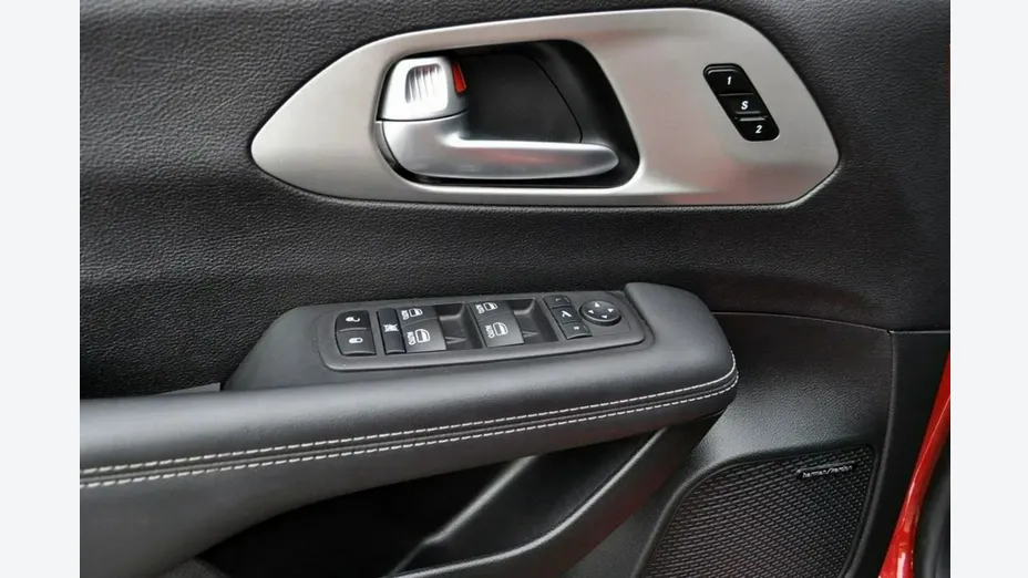 CHRYSLER Pacifica -