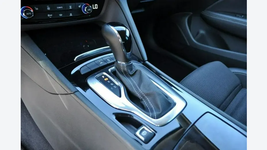 OPEL Insignia -
