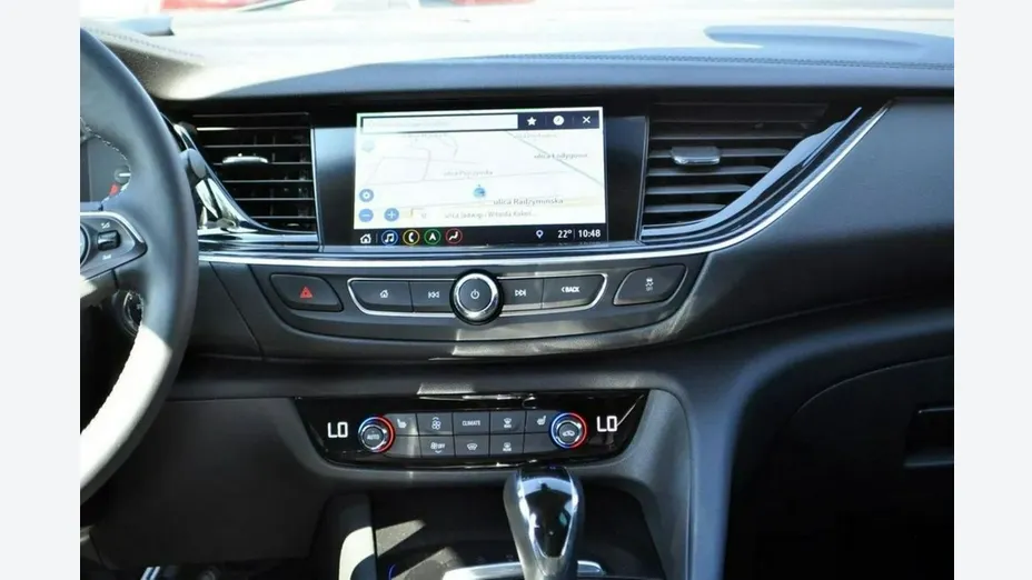 OPEL Insignia -