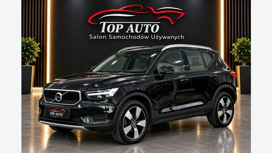 VOLVO XC40 -