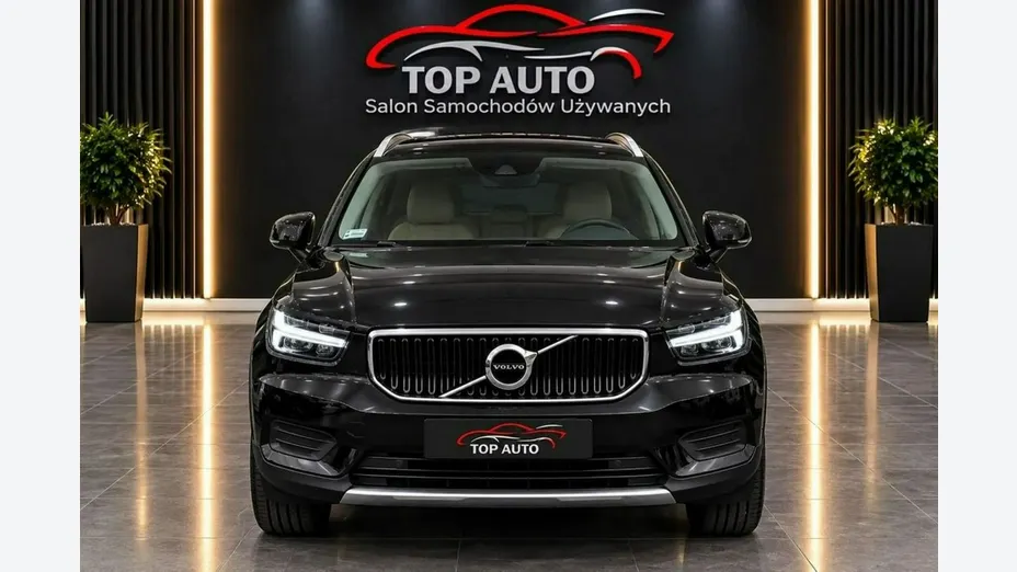 VOLVO XC40 -