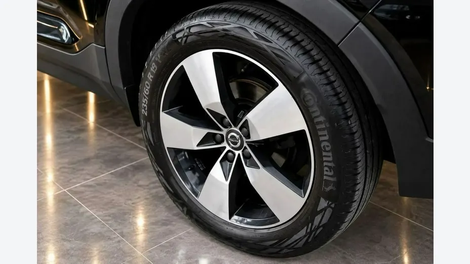 VOLVO XC40 -
