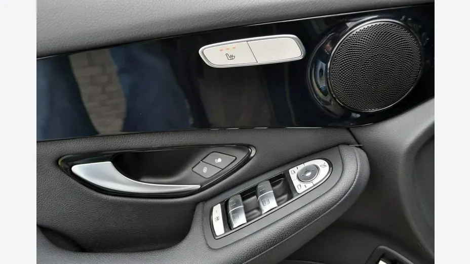 MERCEDES-BENZ CLC -