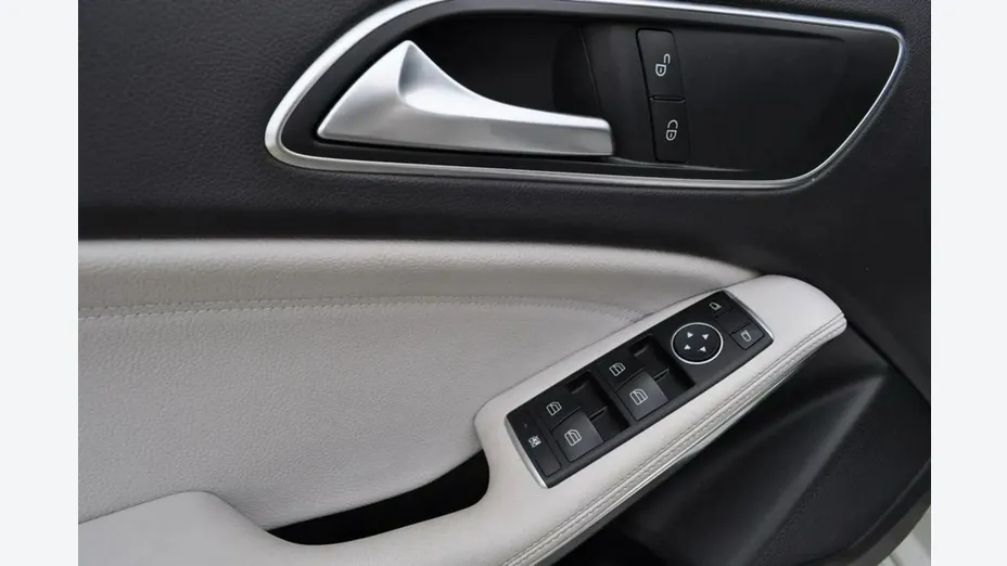 MERCEDES-BENZ A Klasa -
