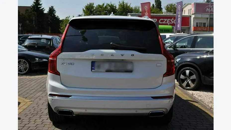 VOLVO XC90 -