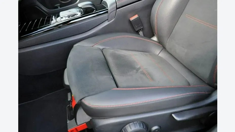 MERCEDES-BENZ CLA -