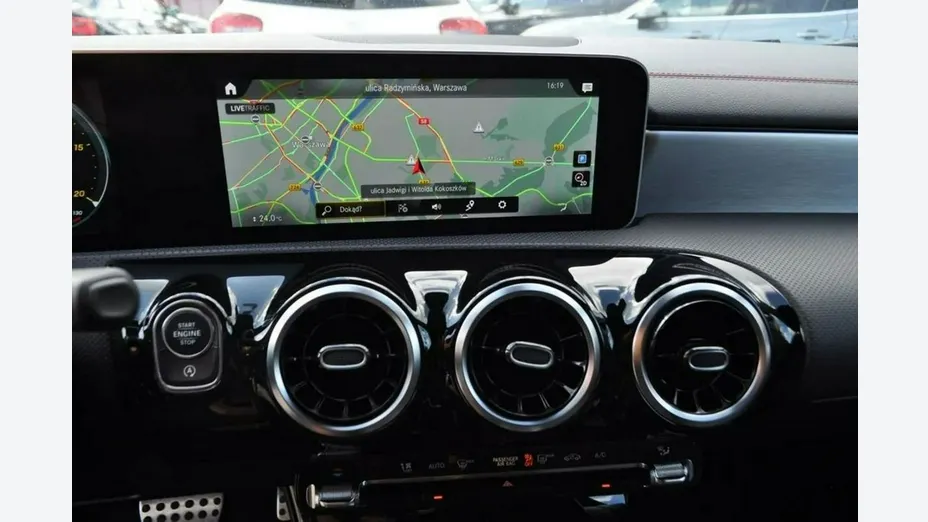 MERCEDES-BENZ CLA -