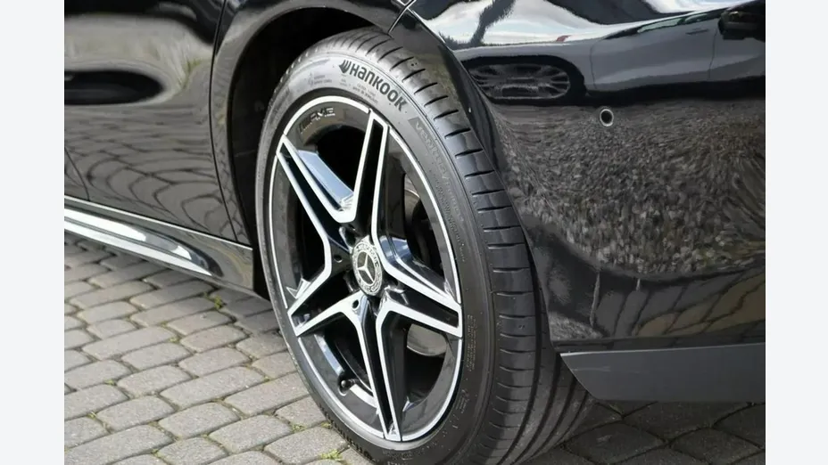 MERCEDES-BENZ CLA -