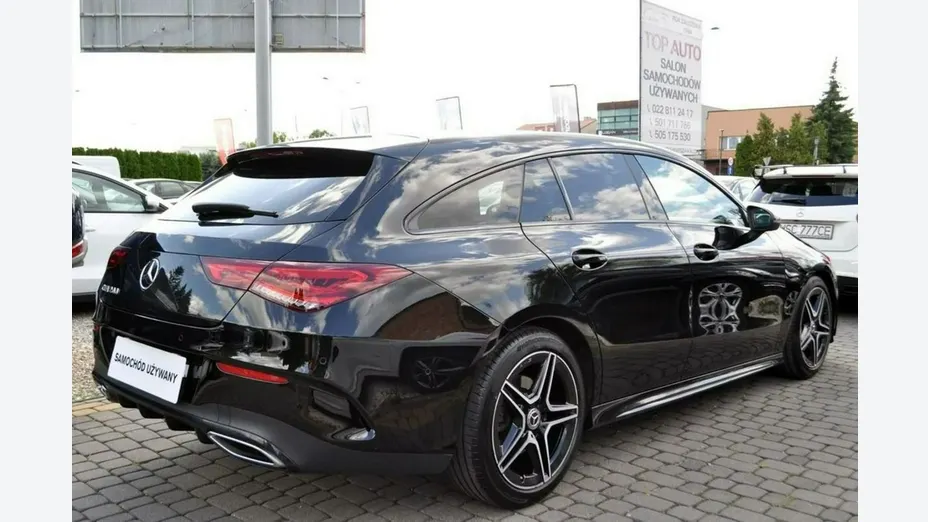 MERCEDES-BENZ CLA -