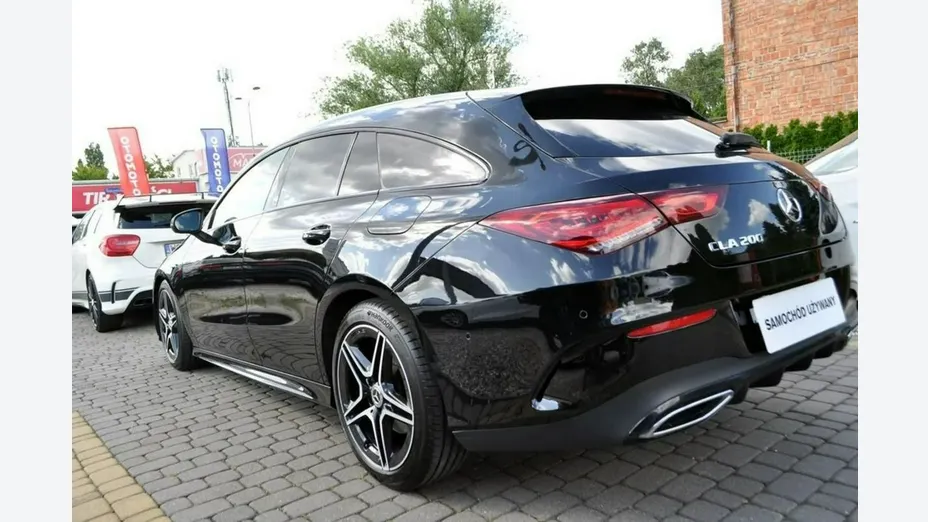 MERCEDES-BENZ CLA -