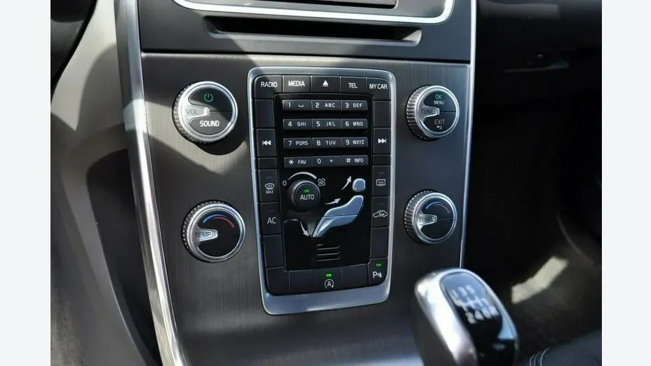 VOLVO S60 -