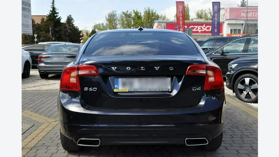 VOLVO S60 -