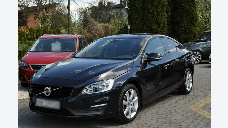 VOLVO S60 -