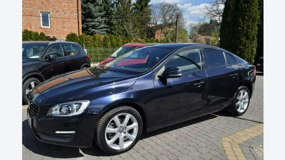 VOLVO S60 -