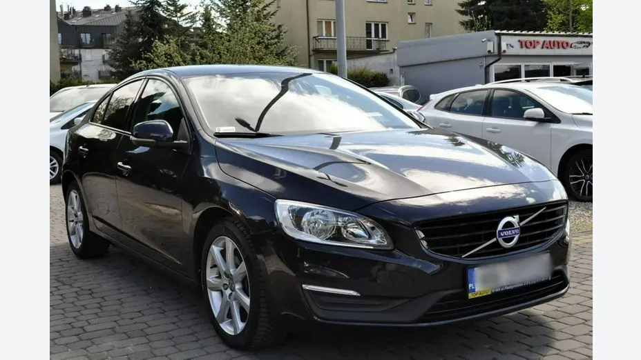 VOLVO S60 -