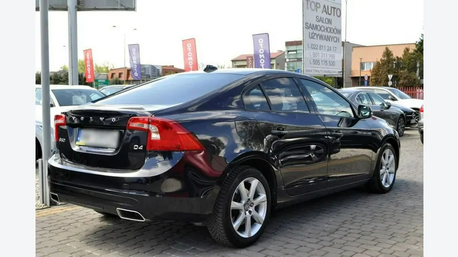 VOLVO S60 -