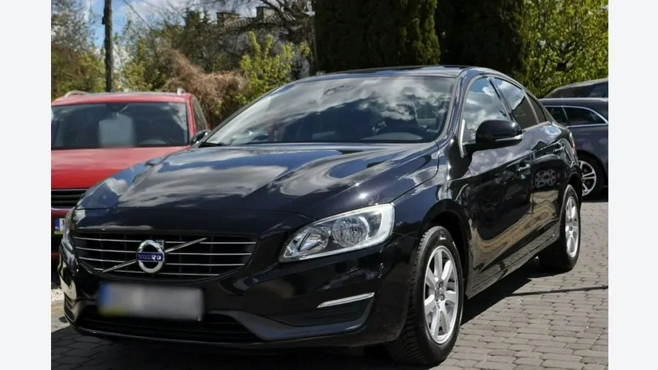 VOLVO S60 -