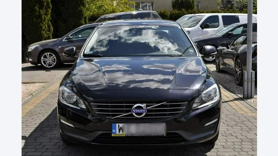 VOLVO S60 -