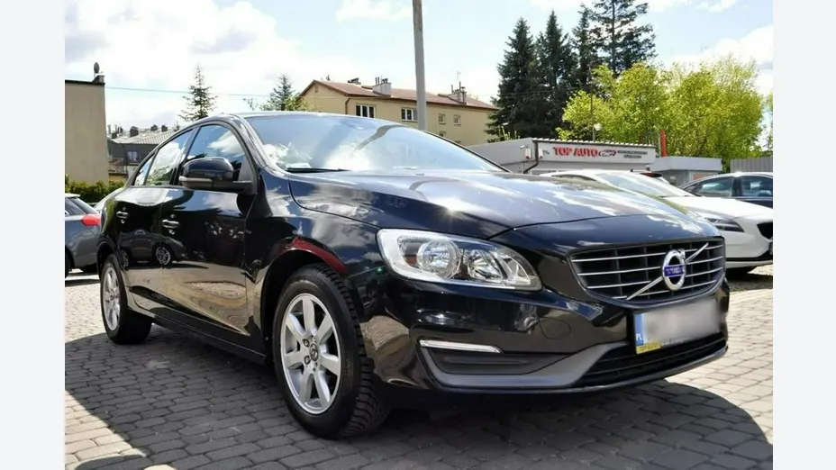 VOLVO S60 -