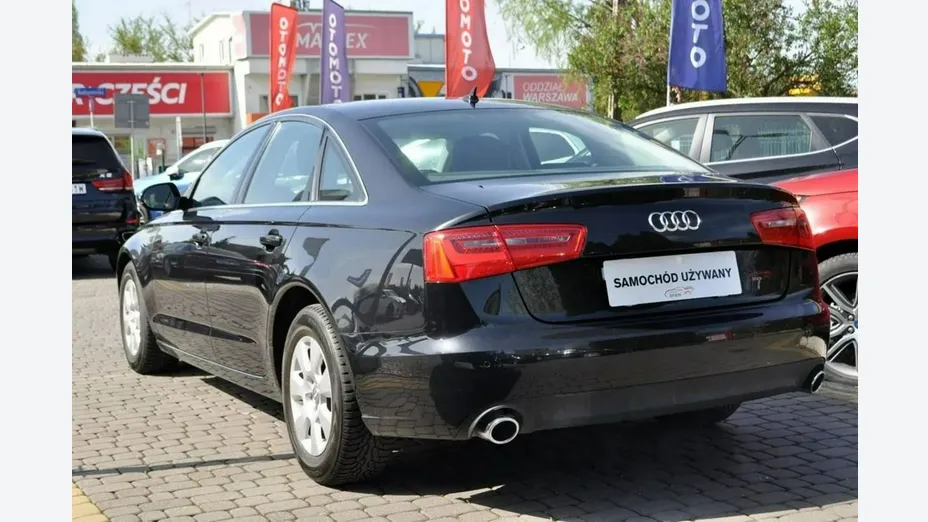 AUDI A6 -