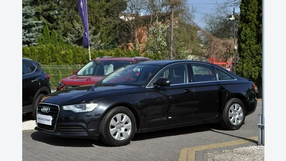 AUDI A6 -