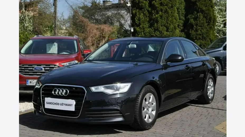 AUDI A6 -