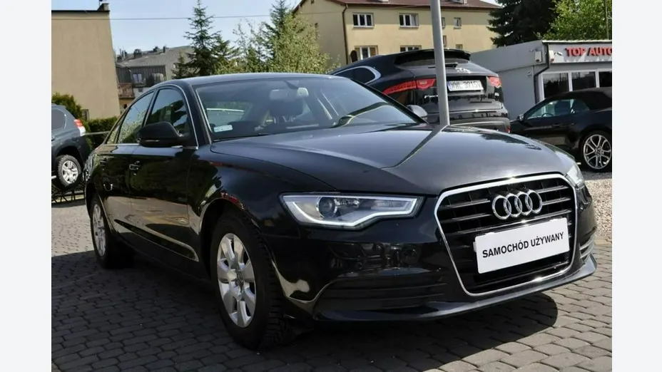 AUDI A6 -