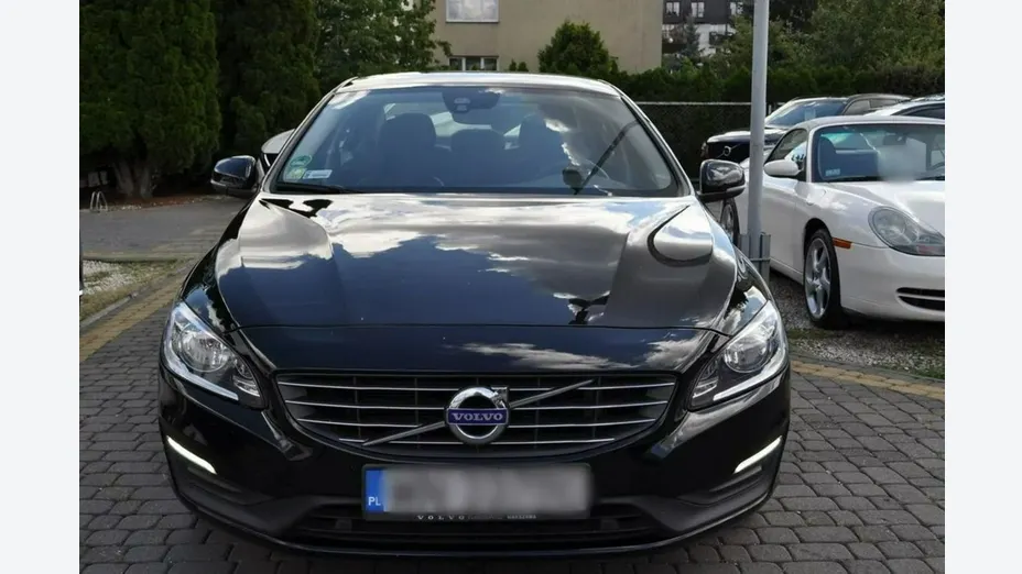 VOLVO S60 -