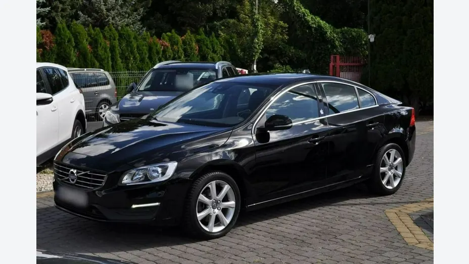 VOLVO S60 -