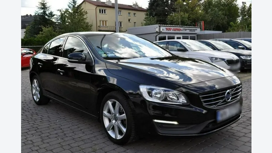 VOLVO S60 -