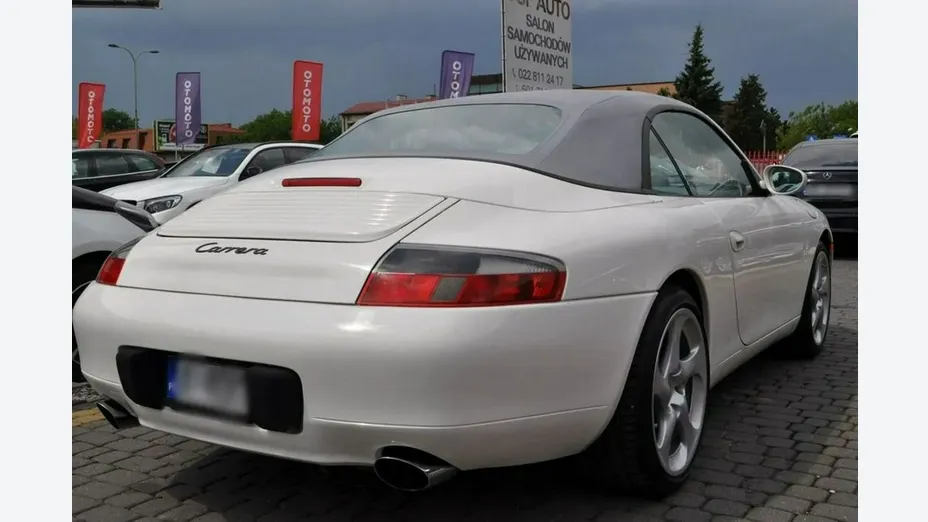 PORSCHE 911 -