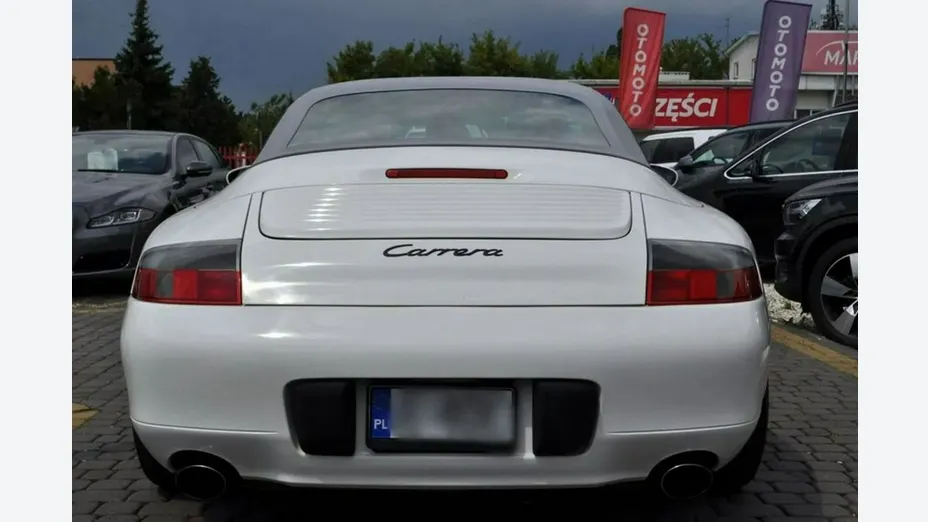 PORSCHE 911 -