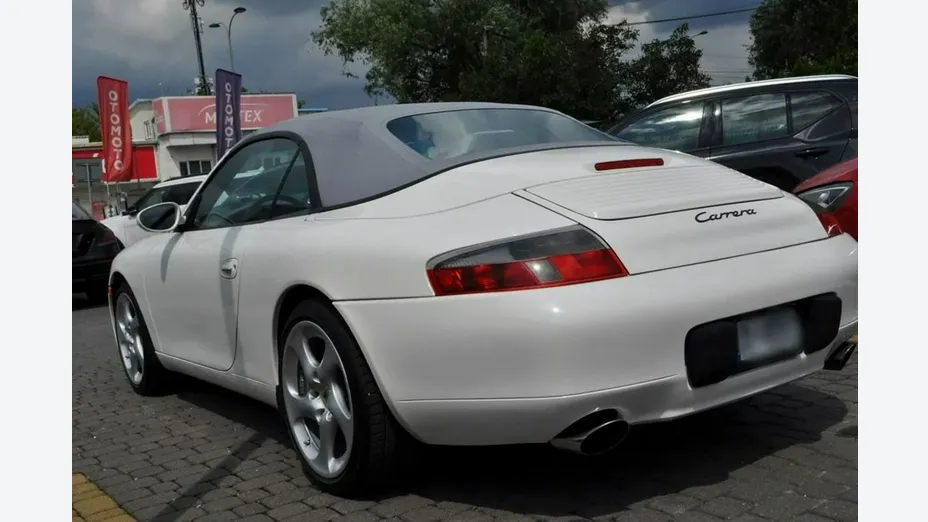 PORSCHE 911 -