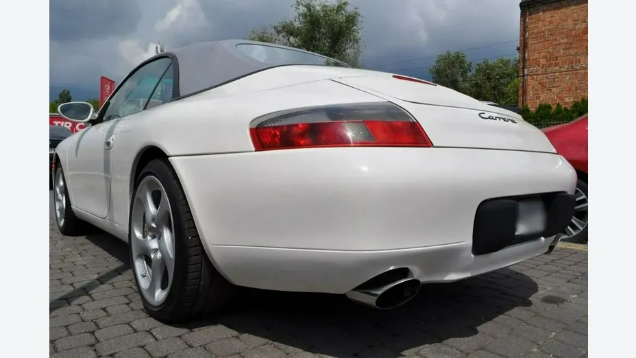PORSCHE 911 -