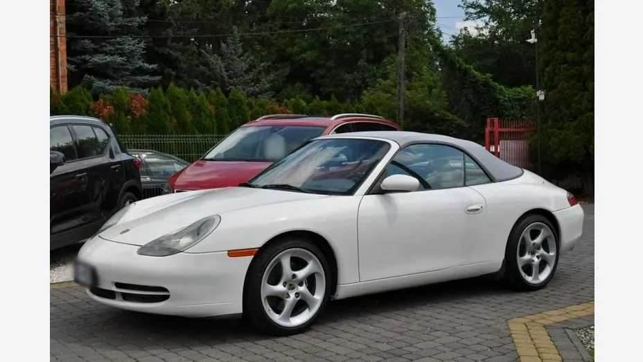 PORSCHE 911 -