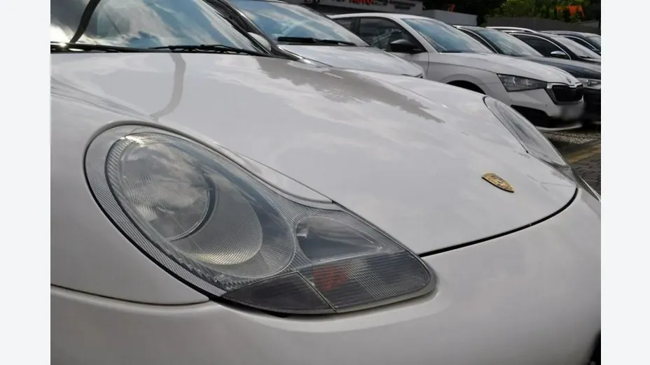 PORSCHE 911 -