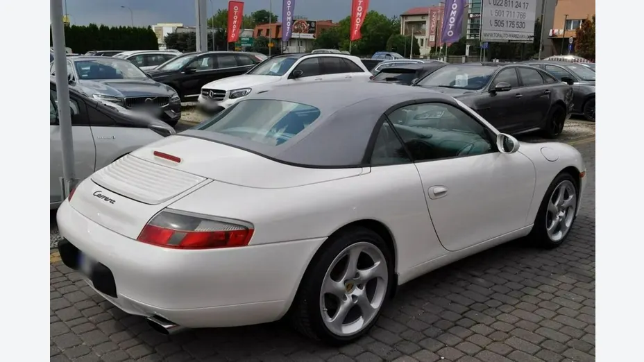 PORSCHE 911 -