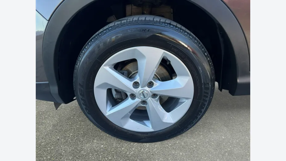 NISSAN Qashqai -