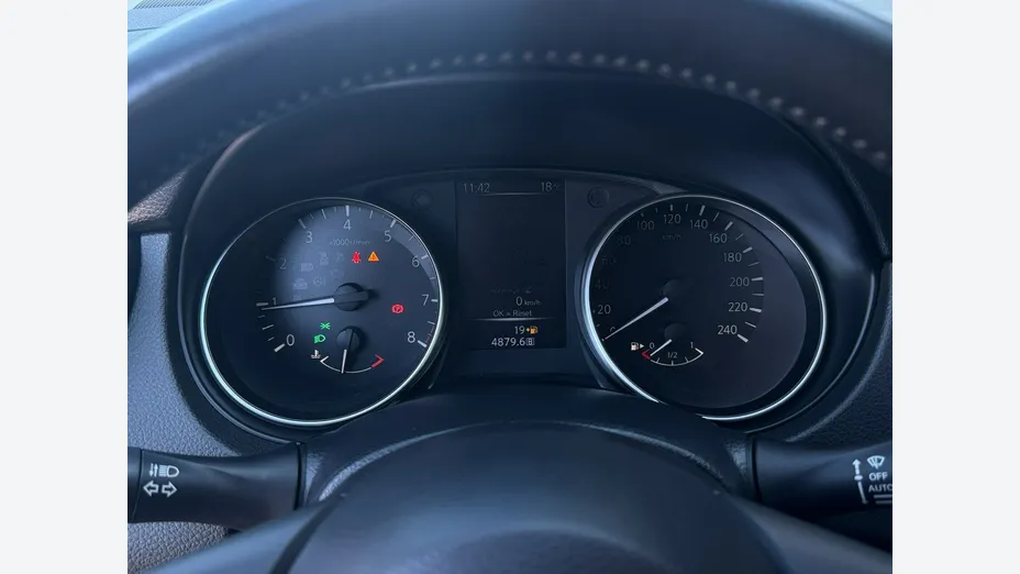 NISSAN Qashqai -