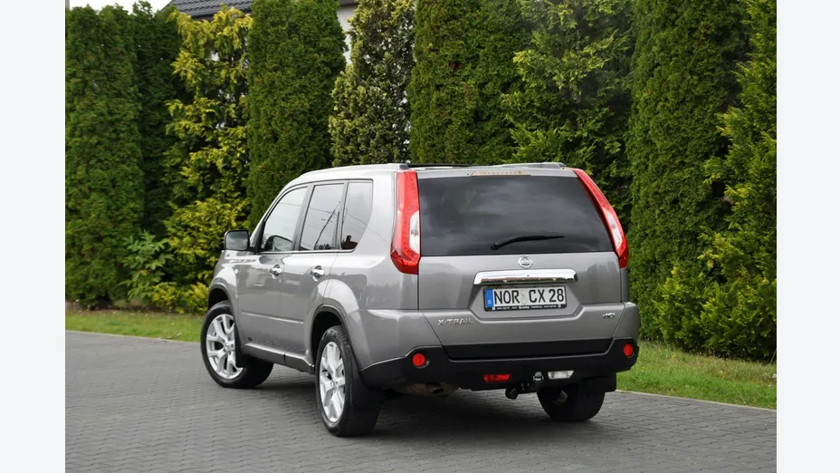 NISSAN X-Trail -