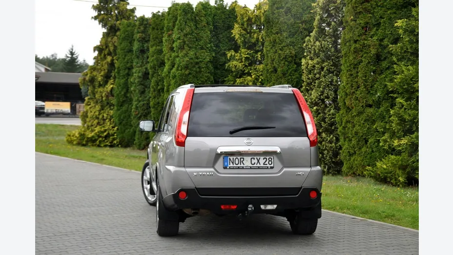 NISSAN X-Trail -