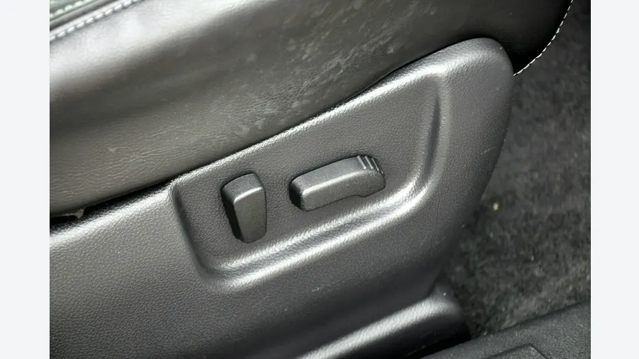 NISSAN X-Trail -