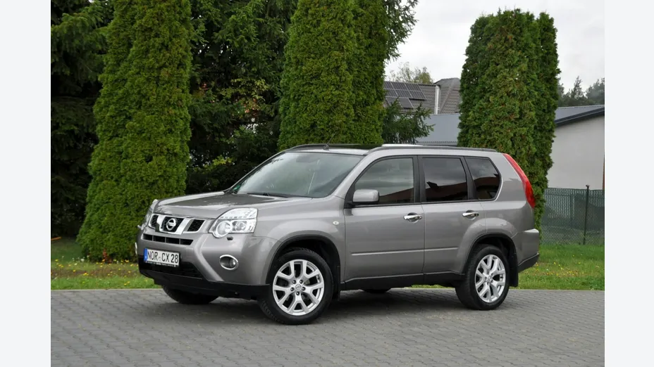 NISSAN X-Trail -