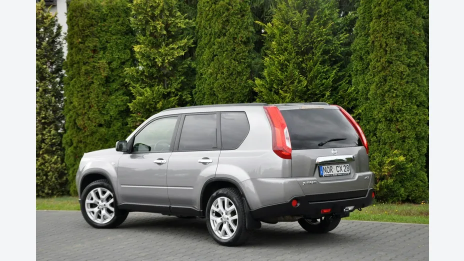 NISSAN X-Trail -