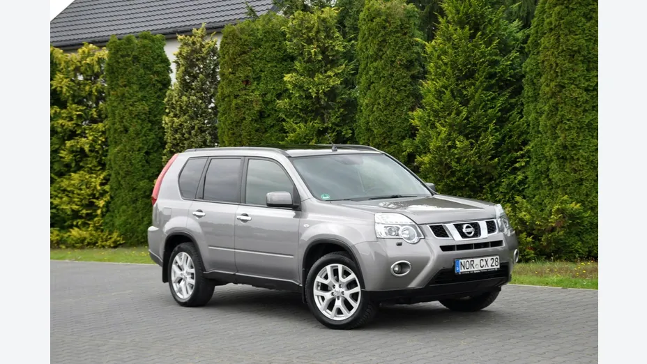 NISSAN X-Trail -