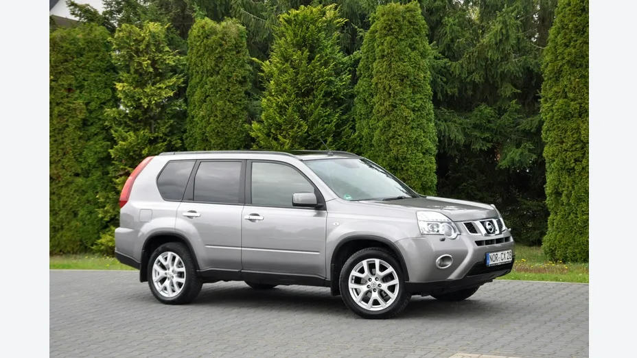 NISSAN X-Trail -