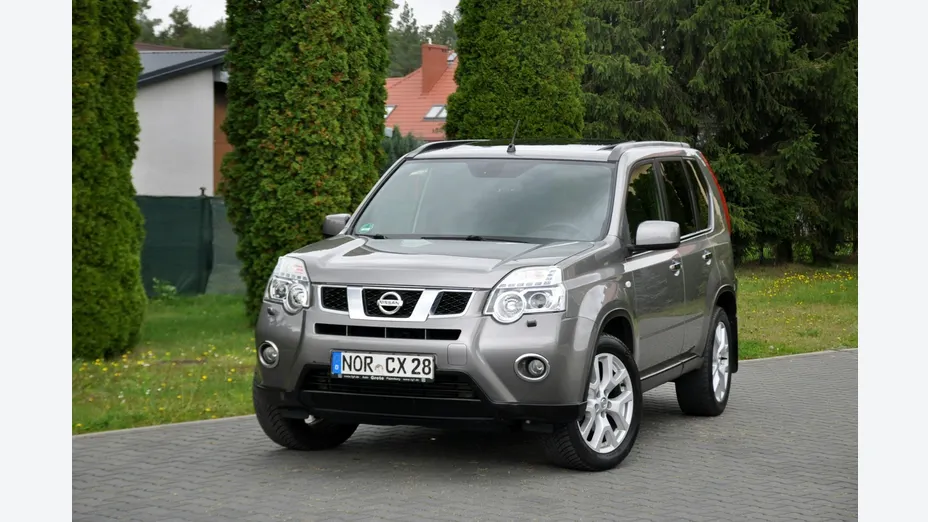 NISSAN X-Trail -