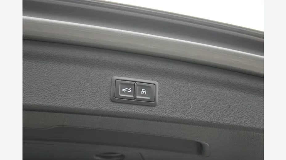 AUDI Q3 -