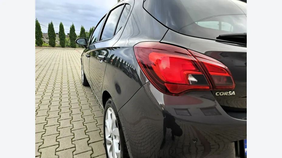 OPEL Corsa -
