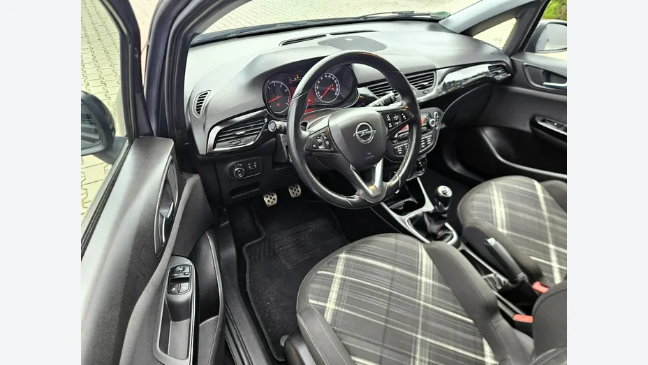 OPEL Corsa -